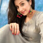 Paridhi Sharma Instagram - The world needs strong women. Women who will lift and build others, who will love and be loved. Women who live bravely, both tender and fierce. #beingwomen #thoughts #love #mydiary