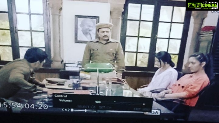 Paridhi Sharma Instagram - Do you remember this shot Anirudh🤣🤣 I can't recollect how many retakes i took for this shot😁😁 Hassi ruk hi nahi rahi thi🤣🤣 But seriously had great time working with you😊 Wishing you many many happy returns of the day😄 Stay blessed always👍👍 @ashnoorkaur @aniruddh_dave