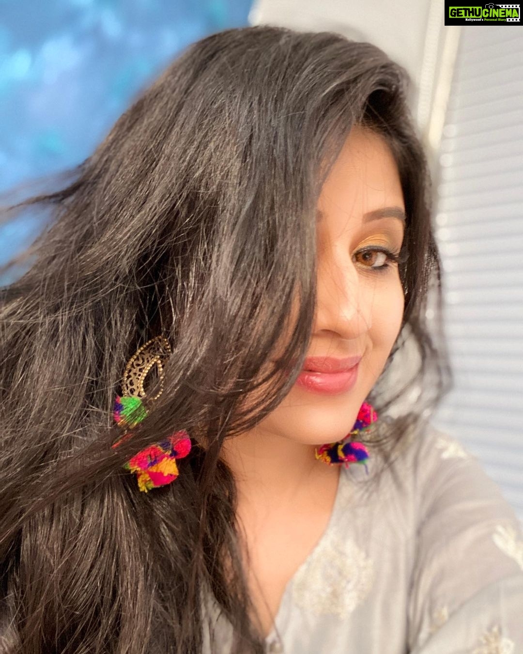 Paridhi Sharma Instagram - The world needs strong women. Women who will lift and build others, who will love and be loved. Women who live bravely, both tender and fierce. #beingwomen #thoughts #love #mydiary