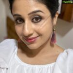 Paridhi Sharma Instagram - Above all, be true to yourself, and if you cannot put your heart in it, take yourself out of it. #thoughts #selflove #thinkingmode #music