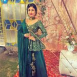 Paridhi Sharma Instagram - Those who don't believe in magic, will never find it.. #weddingceremony #marriage #family #deverkishadi #bhabhi #myfamilymylife #weddingcostume #lehnga #greenlehanga #indianwedding #paridhisharma Dress desinged by @mayatrijaiswar @mayatrijaiswar16.mj