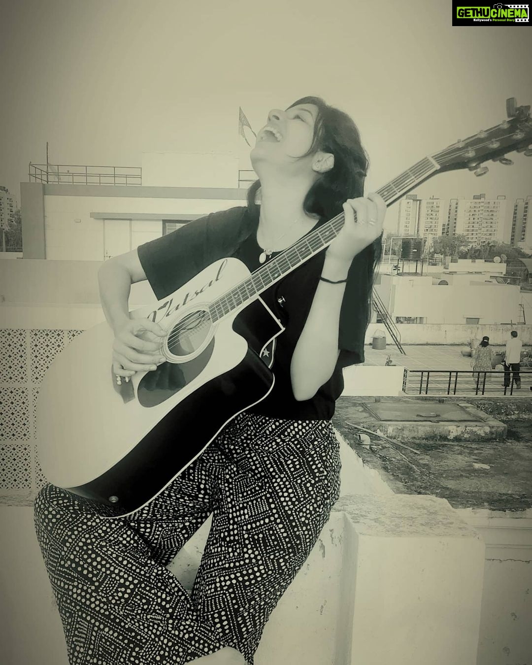 Paridhi Sharma Instagram - When you are sorrowful look again in your heart, and you shall see that in truth you are weeping for that which has been your delight... #tuneinlife #lockdowndairies #artisticmodeon #findingpeace #selfmotivating #musiclover