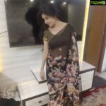 Paridhi Sharma Instagram – We as human beings have this natural instinct to lead a happy and a peaceful life. But due to the pandemic Corona virus outbreak. We are trapped into the situation where we sometimes tend to feel depressed, discouraged, fearful and frustrated.
But as there is a saying that the ultimate measure of a man is not where he stands in moments of comfort and convenience but where he stands at times of challenge and difficulty.
Exactly we are standing in the moment of challenges but we have to fight it back. We have to fight it with our spirit of life filled with enthusiasm and positivity.
Hence I am taking forward the very inspiring thought “#REINVENTTHENEWYOU”
In this time of chaos and uncertainty, we need to make one thing certain that we will be in charge of our own happiness so that we can be productive enough to spread it to many others. Let’s utilise this gift of time to do something purposeful and meaningful for yourself, reignite your dreams. Is there something you always wanted to do but never had the time, it could be anything – right from painting, to singing, to cooking. It could be as simple as going on the terrace and looking at the sky or just playing with your child, listening to music, anything under the sun but it has to be something which matters the most to you. This is the time to do it. Reinvent the new you and just go ahead with the bang of positivity and creativity.
#REINVENTTHENEWYOU #positivity #motivation #neverdiespirit #beatcorona #jaihind