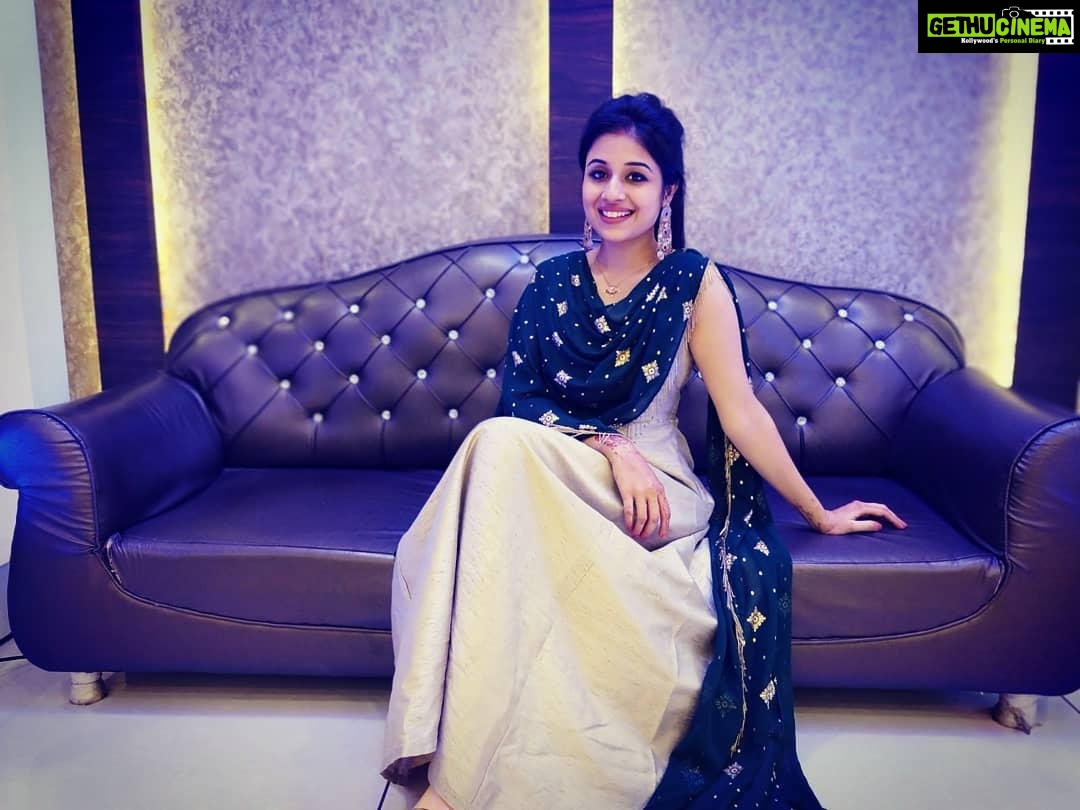 Paridhi Sharma Instagram - Happy Diwali😊 #Diwali #hometown #indore #celebration #festivemood
