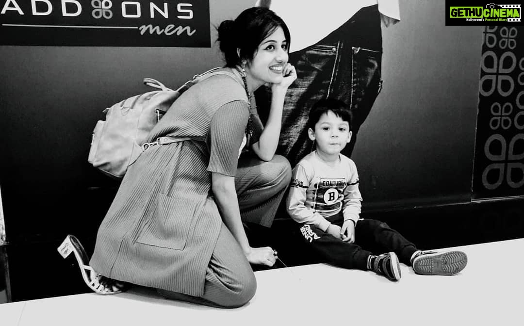 Paridhi Sharma Instagram - My most precious gift,my baby😊 #maabeta #shhopingtime #peace #cutenessoverload #pose