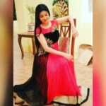 Paridhi Sharma Instagram - Live life every moment😊 #Pari #grace #zarasibawli #lovelife #poses