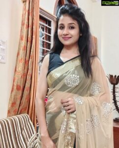 Paridhi Sharma Instagram - Simplicity, carried to an an extreme, becomes elegance. ...
#sareelovers #elegance #simple #clicks #mychoice #mystyle #ridharv #paridhisharma