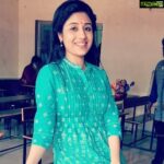 Paridhi Sharma Instagram - Hi Wish you all a very happy Eid😊 On the eve of Eid, I am coming up with a very cute short film name #MeethiEid on @zee5 The story imparts the value of helping others and celebrates the spirit of humanity Do watch it and share your comments with me 😊 #ZEE5KiEidi The link is https://www.zee5.com/videos/details/meethi-eid-short-film/0-0-57409 And you can direct watch the movie on the link http://bit.ly/MeethiEidZEE5 #EID #happyEid #meethiEid #zee5 #celebratingEid #shortfilm #newexperience #humanity #values #helpingothers #love #life