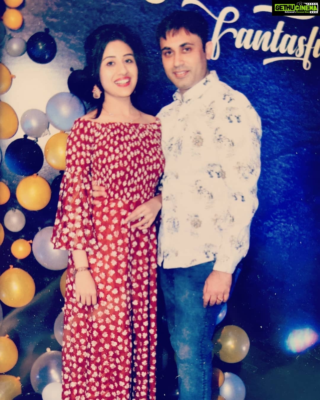 Paridhi Sharma Instagram - “The most wonderful thing I decided to do was to share my life and heart with you.” - #weddinganniversary #younme #loveforever #myhubby