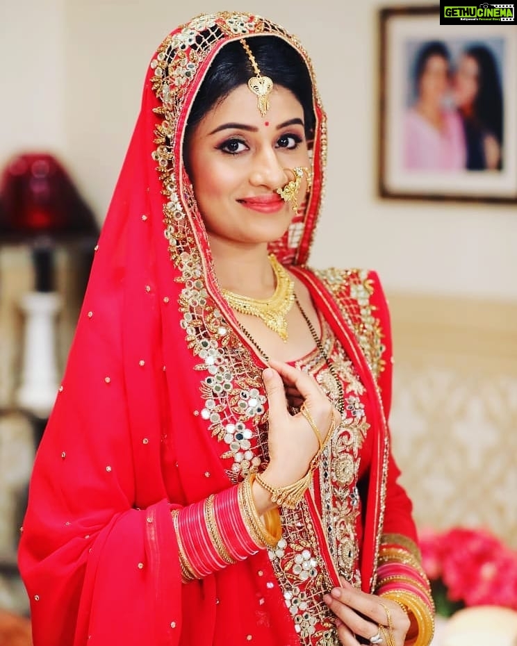 Paridhi Sharma Instagram - The new me, the better me😀 @sonytvofficial
