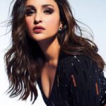 Parineeti Chopra Instagram - Do I like photoshoots now? 🧐 #Hunarbaaz