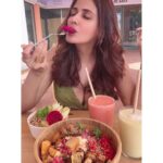 Parul Yadav Instagram - Those that sow the first seeds of a revolution.. those that take a stand against the wind.. those that dare to dream differently.. those are to who I doff my hat.. here is a fully vegan restaurant @buenavidavegan right on the beach at Adeje in the Canary Island of Tenerife.. what wonderful food and what a wonderful feeling! And P.S. they only serve cow's milk to calves!! As one should!!! #PYTravels #Tenerife #CanaryIsland #TuesdayTravels #TenerifeIsland #TenerifeFood #Buenavida #BuenavidaBeach #VeganMeals #VeganFoodLovers #VeganDiet #VeganBowl #VeganHealth #BuddhaBowl #NaturesCandy #EatYourFruits #EatYourFruitsAndVeggies #HealthyEatingHabits #HealthyFoody #TuesdayGrind #LifestyleGoals #SpainTravel #SpainFood #Sandal_official #SandalwoodAdda #KannadaActors #KannadaHeroine #NammaBangalore #NammaBengaluru #NammaKarnataka Adeje Tenerife