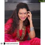 Payal Rohatgi Instagram – Sangram जी को Governer of Gujarat ने बुलाया था क्योंकि Corona Warriors को support करने के लिए उनका एक plan है जो वो संग्राम जी के मदद से करवाना चाहते थे। मैं भी गई संग्राम जी के साथ Governer sahab को मिलने के लिए क्यूंकि मैंने बहुत सुना था कि वो कैसे Gurukul pratha को जीवित रखते हैं kurukshetra के अंदर और उनको गऊशाला और organic farming से बहुत लगाव है। यह सब सुनकर मुझे भी उनसे मिलने की इच्छा हुई और उनसे मिलकर बहुत अच्छा लगा क्योंकि उन्होंने हमें भारत के इतिहास के बारे में इतनी सारी बातें बतायी जो हमें किताबों में नहीं पता चलती है जो आने वाली पीढ़ी को भी जाननी चाहिए क्यूंकि इतिहास इन लोगों ने जिया है और ये लोग सही तरीक़े से हमें बता सकते हैं सारी सही बात। 

मुझे Gandhinagar के अंदर Devang Desai जी जो Additional Director, Cooperatives, Sachivalaya हैं उनको मिलना था जो मुलाक़ात करके में अपने society के अंदर होने वाले unfriendly व्यवहार के बारे में चर्चा करी और कहा कि किस प्रकार से हमें अभी तक society का share certificate नहीं दिया गया है और member भी नहीं बनाए गया है और १ लाख से ऊपर पैसा ले लिया गया है जिसका कोई हिसाब देने को तैयार नहीं है । आशा करती हूँ कि इस मुसीबत का कोई तोड़ ज़रूर निकलेगा और सही मायने में हमें हमारे कागज़ दिए जाएंगे और वो भी जल्द।

 किसी को भी मेरे पिता जी को यह कहने का हक़ नहीं है कि वो paid servant नहीं है जब उन्होंने एक ओहदा संभाला है जिसे हम address करते हुए अपने काग़ज़ातों की माँग कर रहे हैं 🙏 #PayalRohatgi #Repost @mad.cameraman with @make_repost
・・・
C E L E B R I T Y S H O O T
Featured :- @payalrohatgi
Captured & edited :- @mad.cameraman , @_the.blackbullet
Thanks :- @_rahul._.parmar , @r.k_perspective 
Outfit :- @fashionista_sblog
.#celebrity #love #fashion #actor #actress #instagram #bollywood