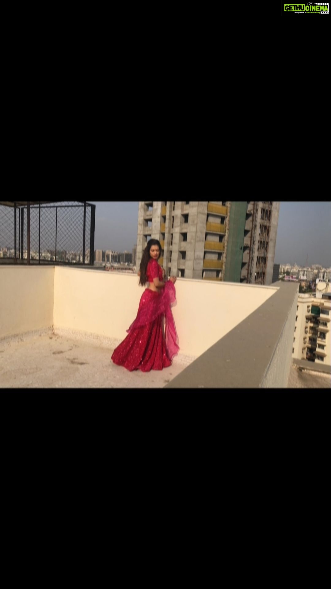 Payal Rohatgi Instagram - Cry as hard as you want but make sure once you stop crying you never cry for the same reason again ❤️- Payal Rohatgi #vocalforlocal #payalrohatgi