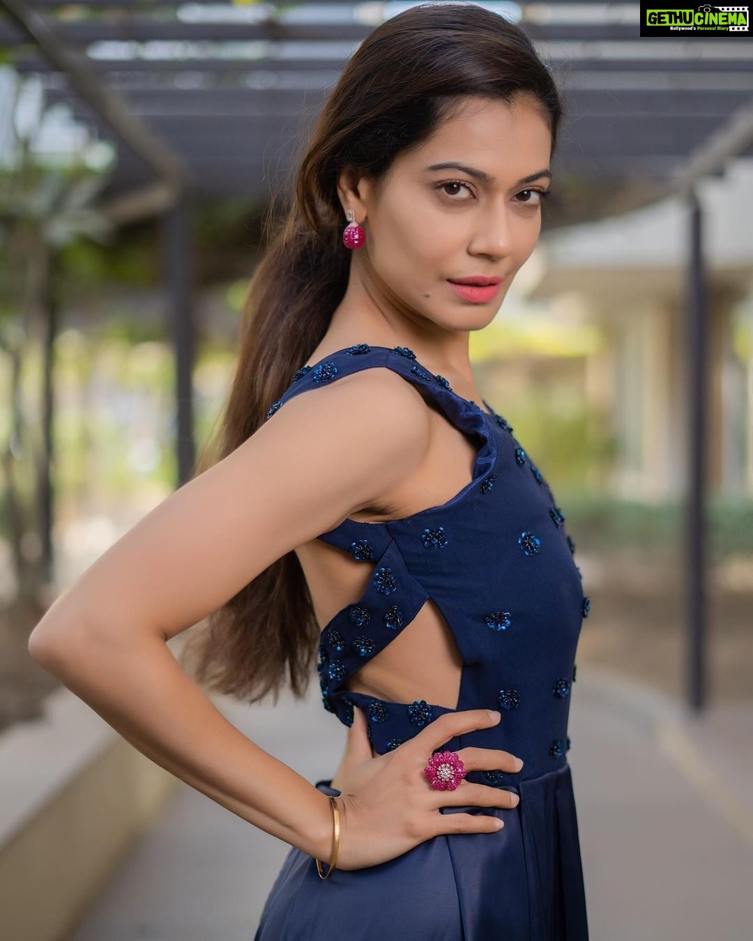 Payal Rohatgi Instagram - मैं आज बात करना चाहती हूँ कैसे society के जो registered bye-laws हैं उनके अंदर अगर कोई amendment करनी है तो उसके लिए section १४, Gujarat Cooperative Society Act के अनुसार district registrar ke office के अनुसार submission करनी पड़ेगी और अगर District Registrar को लगेगा सही तो वो वो amendment को पास कर सकते हैं। अगर society के लोगों की सोच यह है कि हम development fund का नाम बदल कर renovation fund कर दें तो वो renovation fund की जो उनकी माँग है वो भी District Registrar के office से पास होनी चाहिए section 14 के अनुसार। अब मैं आज आपके साथ video द्वारा share करने वाली हूँ कि कैसे कोई भी common amenities में Renovation की आवश्यकता नहीं है, Repair और Maintainence की आवश्यकता है। #PayalRohatgi