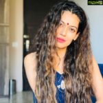 Payal Rohatgi Instagram - बहुत सारे लोग आरोप लगाते हैं कि Payal So-Called bodyshaming करती है videos के अंदर तो मैं सभी लोगों को इतना कहना चाहती हूँ कि मुझे आप criteria बताए कि कौन से शब्द qualify होते हैं bodyshaming के लिए ??? उसे मद्देनज़र रखते हुए मैं उन शब्दों को वापस लेने के लिए भी तैयार हूँ परंतु मैं वो तब करूँगी जब आप मेरा character assassination करना बंद करे जो आप करते हैं। मुझे B grade, C grade बुलाकर मुझे नीचा दिखाना क्योंकि आपको मेरी सोच से सहमति नहीं है। जब लोग मुझ पर वार करते हैं तो सामने वाले लोगों को मेरा जवाब सुनने की क्षमता भी रखनी चाहिए 🙏 #PayalRohatgi