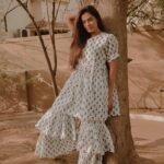 Payal Rohatgi Instagram - बहुत सारे दिनों से आप देख रहे हैं कि कैसे मैं अपने Instagram और YouTube team accounts पर कुछ videos डाल रही हूँ मेरी society के जहाँ पर कुछ interaction share हो रहा है।मैं सिर्फ़ इतना ही कहना चाहती हूँ कि मैं इसलिए यह सब कर रही हूँ क्योंकि मेरे father के घर पर मैं काफ़ी रहती हूँ और यहाँ पर २५ दिन पहले कुछ कागज़ भेजा गया जो कागज़ बहुत विचित्र तरीक़े के क़ानून पास करवाना चाहता था अगर कोई उसके ख़िलाफ़ आवाज़ नहीं उठाता। मेरे पिताजी ने society को एक लाख रुपये दिए थे जो उन्हें लगा security deposit है परंतु बाद में जाके हमें पता चला कि वो पैसा development fund के नाम से जमा किया गया है। अब जब building बनती है तो builder उस जगह का development करता है और हमने ढाई लाख रुपए जब flat ख़रीदा था तब दिया था common amenities का इस्तेमाल करने के लिए। तो आपको फिर से तोड़फोड़ करके क्या develop करना है क्योंकि इनकी माँग एक लाख रुपये तक सीमित नहीं है इनको आने वाले समय में तीन चार लाख ओर चाहिए जबकि इन्होंने अभी तक हमारे साथ जो registered bye-laws है उनकी copy share तक नहीं करी और वो मुझे ख़ुद district registrar of cooperative housing society के office में जाके RTI file करने के बाद मिली और वो भी 15 दिन के बाद मिली। जब RTI file करते हैं तो आपको जवाब तुरंत मिल जाना चाहिए अगर officer थोड़ा समझदार है मगर मेरे RTI officer ने मुझे १५ दिन के बाद जवाब दिया क्योंकि 30 दिन के बाद अगर जवाब देता तो उसके ऊपर penalty लग जाती है। ये क़ानून है जो मुझे बाद में पता चला क्योंकि मैंने समझने का प्रयास किया कि एक कागज़ देने में इतना समय क्यों लगता है उस RTI officer को को क्यूँकि वो society 2 महीने पहले बनी है ???? काग़ज़ कहाँ गए 😜 अब एक और बात मुझे आप लोगों के साथ share करनी है के 7/12 का कागज़ Flat Owner को common ammenities का मालिक बनाता है और यह कागज़ सिर्फ़ Gujarat में उपलब्ध है Maharashtra में नहीं।ये कागज़ पाने के लिए हर एक flat owner के एक building के सदस्य को 15 हज़ार रुपये दिए जो मुझे बोहोत ज़्यादा अजीब लगा क्योंकि सरकारी काम १०० रुपये में हो जाता है तो उसके लिए 15 हज़ार रुपये देने की आवश्यकता क्यों थी ?? परंतु Bharat से अभी तक भ्रष्टाचार शायद गया नहीं है 🙏 #payalrohatgi