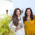 Payal Rohatgi Instagram - बस इतना ही कहना है कि कुछ चीज़ें आँखों के सामने दिखाई दी जाती है और वो है कि bigboss show ख़त्म हुआ है और अब हम देख रहे हैं कि SSR के fans फिर से ऐसे SSR के न्याय की माँग रख रहे हैं क्योंकि शायद bigboss वो देख रहे थे और bigboss ख़त्म होने के बाद अब वो फिर से न्याय की माँग को रख रहे है।अच्छी बात है क्योंकि ऐसे SSR को न्याय मिलना चाहिए था क्योंकि उसकी मौत काफ़ी गड़े मुर्दों को उखाड़ गई bollywood के अंदर के drugs का पर्दाफ़ाश कर गई जो ज़रूरी भी था क्योंकि नौजवानों को नशे से दूर रखना बहुत ज़्यादा ज़रूरी है। अब NCP की chargesheet भी आ गई है और आशा करती हूँ कि CBI का बयान भी आ जाए sushant के निधन के ऊपर क्योंकी जो mediawale sushant के न्याय की माँग कर रहे थे वो ही mediawale bigboss के अंदर जाकर contestant से सवाल जवाब कर रहे थे 🤣 परंतु उन पे इल्ज़ाम नहीं लगा कि वो बिक गए क्यूंकि वो तो है ही थाली के बैगन 😉 Payal पर लगा इल्ज़ाम जब पहेले bigboss ke एपिसोड्स के ऊपर मैंने review देना शुरू किया 🤪 अच्छा है trolls ने मेरी अंतरात्मा को जगाकर मेरे से SSR के नाम से reviews देना बंद करवा दी क्योंकि show के अंदर जो कंटेस्टेंट्स गए उनके ऊपर मेरी राय देना FREE में नहीं बनता था।मैंने ये season देखाना शुरू किया था और इसलिए ये mediawala episode देख यह बात अब सबके सामने रख रही हूँ। अब big boss ख़त्म तो हम शायद ऐसे media को फिर से SSR के ऊपर बात करते देख सकेंगे और शायद SSR को न्याय ज़रूर मिलेगा 🙏 #PayalRohatgi #happywomansday #veenarohatgi