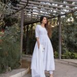 Payal Rohatgi Instagram - यहाँ पर मैं बात करना चाहती हूँ कि कैसे 2018 में Washington Post के पत्रकार #JamalKashoggi की हत्या हुई और इस हत्या के पीछे US में अब आयी Biden Sarkar ने ख़ुलासा किया है कि इसके पीछे Saudi के Crown Prince Mohammed Bin Salman थे। अब यह सच्चाई के ऊपर बBiden सरकार कुछ कार्रवाई नहीं कर रही क्योंकि उनको अपने संबंध Saudi के साथ ख़राब नहीं करने हैं। साथ साथ में साउदी का झुकाव China की तरफ़ नहीं करना है और इसलिए वो अब उसी बात से मुँह मोड़ रहे हैं जो उन्होंने दो साल पहले Trump Sarkar के ऊपर आरोप लगाते हुए कहा था। इतना ही कहना चाहती हूँ सभी राजनीति करने वाले नेताओं से के social media के ज़माने में ऐसी कोई बात न करे, ऐसा कोई काम न करे जिससे आपको पछतावा हो क्योंकि आज के दौर में सब कुछ record किया जा सकता है जिसकी वजह से लोगों को आपका सच, आपका झूठ सब पता चल जाता है। ये था Biden Sarkar का पहला जुट जो उन्होंने office संभालने के बाद हम सबके सामने रखा कि कैसे वो अब Saudi के Prince ख़िलाफ़ कोई कार्यवाही नहीं करेंगे🙏 #payalrohatgi