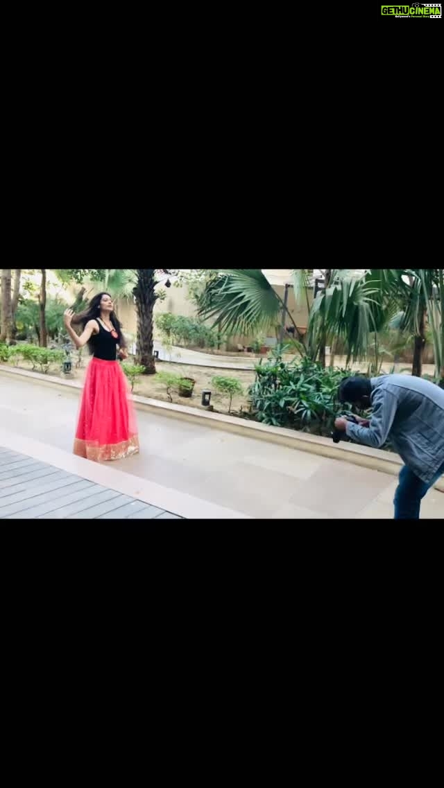 Payal Rohatgi Instagram - I hope U are brave enough to love Yourself even if Others don’t 🥰 - Payal Rohatgi #payalrohatgi #vocalforlocal