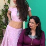 Payal Rohatgi Instagram - You can change the past. But only by accepting it fully in your heart. Only by extending yourself your very own forgiveness here and now. Then the past changes. Because U have - Payal Rohatgi #payalrohatgi #vocalforlocal