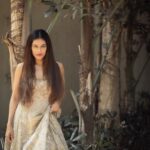 Payal Rohatgi Instagram - आज में बात करने वाली हूँ आंदोलनजीवी #LeherSethi के बारे में क्योंकि ये अपने आप को इस title से पुकारना चाहती है।आंदोलनजीवी के बारे में तो आपने सुना होगा आदरणीय प्रधानमंत्री श्री नरेन्द्र मोदी जी के मुँह से और यही आंदोलनजीवी है इस #LeherSethi के inspiration 🤪 अब बिचारी feminist बने या आंदोलनजीवी 🙄 जो भी बने उसे मोदी विरोधी होना पड़ेगा ज़रूर क्योंकि सभी leftist लोग मोदी विरोधी अजेंडे से अपनी rozi roti खाते हैं 😜 Sethi को ख़ुशी है कि आठ महीने की उसकी जो मेहनत थी वो सफल हुई क्योंकि मेरे ख़िलाफ़ FIR दर्ज कराई गई delhi police में क्यूँकि मैंने एक female protestor के ऊपर मज़ाक बनाया। अब female protestor Safoora Zagar थी minority क़ौम वाली तो मज़ाक Leher Sethi को हज़म नहीं हुआ 🙄 परंतु वो चाहती हैं कि Twitter ke ऊपर मज़ाक Modi Sarkar को सहन करना चाहिए। Modi Sarkar तो मोदी जी के खिलाफ़ जो comments किए जाते हैं उसे सहन करती है कि भारत ke कुछ नागरिक Modi जी को आतंकवादी कहते हैं।परंतु ये Sethi जैसे आंदोलनजीवी ये भूल जाते हैं जब पायल safoora को कॉन्डोम use करने ke लिए कहती है क्योंकि आंदोलन करते samay वो pregnant हो जाती है और वो नहीं चाहती कि jail में भी safoora से गलती ही जाए तो उसके मज़ाक को sehen करने की क्षमता नहीं है इनमे 🙄 ये लोग freedom of speech और संविधान की बात करते हैं परंतु Payal का Twitter account और Rangoli का Twitter account उड़ाया जाता है तब इनको free speech याद नहीं आती। आज ये freedom of speech की बात उस मुद्दे में कर रहे हैं जिस मुद्दे में Modi Sarkar कह रही है कि Misinformation को जानबूझ के फैलाया जा रहा है kisaan आंदोलन की आड़ में । ये हैं आपकी आंदोलनजीवी lehar sethi जो मेरे ख़िलाफ़ FIR दर्ज करके ये समझ रही है कि उसके narrative को मैं ऐसे ही क़बूल करूँगी परंतु ऐसा नहीं होगा अगर वो मेरे ख़िलाफ़ ग़लत narrative फैलाएगी तो मैं उसकी असलियत सबके सामने रखूंगी । #payalrohatgi