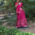 Payal Rohatgi Instagram - Flowers grow even after they are stepped on, so will I - Payal Rohatgi #payalrohatgi #vocalforlocal