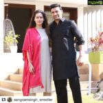 Payal Rohatgi Instagram – THE POLITICS BEHIND THE POLITICS 🙏 @youtubeindia u terminated Sangram’s YouTube Channel instead of my account 👏 Maybe the Indian officials were in some kind of collaboration with my TEAM as it was hacking I heard ??? @sangramsingh_wrestler FILE A COMPLAINT as Let the truth unfold of who works for whom ? #Armtwisting is the New India 🙏 #Repost @sangramsingh_wrestler with @get_repost
・・・
इस दुनिया में कुछ ही इंसान होते हैं जो जैसे दिखते हैं वैसे होते हैं, @payalrohatgi ✨❤️#payalrohatgi #sangramsingh