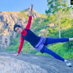 Payal Rohatgi Instagram - जब से मैंने #BhartiSingh पर video बनाया मेरी #MainHoonSeries में तब से trolls ने मेरे ऊपर आरोप लगाया कि मैं Bharti के शरीर के ऊपर personal comments कर रही हूँ 😂 तो इनको इतना कहना है कि मैं Bharti Singh बनकर खुद का मज़ाक़ उड़ा रही थी क्यूँकि Bharti भी यह ड्रामा करती है अपने comedy show में TRP के लिए। अगर body shaming के ऊपर चर्चा करनी है तो discuss करो #KapilSharma का tweet जहां वो एक troll के उँगली मार उस पर drugs का सेवन का आरोप लगाया तो वो इतना उत्तेजित हुआ कि troll के मोटापे पर lecture देने लगा 🤣 मगर उसे कोई मेरा hater lecture नहीं देगा क्यूँकि trolls भी नक़ली ड्रामा करते हैं किसि के इशारों पर 🙏 #payalrohatgi Mount Abu Wildlife Sanctuary