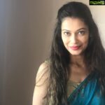 Payal Rohatgi Instagram - देखिए मैं #ArnabGoswami की fan नहीं हूँ मगर बहुत मामलों में उनका समर्थन करती हूँ क्यूँकि वो दिल से आवाज़ उठाते हैं उन मामलों पर जिनके लिए कोई आवाज़ नहीं होती। उन्होंने सुशांत मामले में आवाज़ बहुत ज़ोर से उठाई कि सरकार कि क्या नीद ख़राब हुई कि उन्होंने अब २ साल पुराना case खोल दिया। अब जब encounter cop #SachinVaze गए थे अर्नब के घर उन्हें पकड़ने तो उन्होंने कहा कि section ३०६ लगाया गया है अर्नब पर। अब IPC का section ३०६ के ऊपर बहुत judgements आए हैं जो कहते हैं कि abetment to suicide का case नहीं बनता उन मलमो पर जहाँ civil dispute है और hyper sensitivity है और case non-matrimonial है।अगर accused ने पैसा नहीं दिया और इसलिए victim ने अपनी जान ले ली तो accused ज़िम्मेदार नहीं होगा। ऐसे बहुत judgements हैं जो supreme court और high court ने दिए हैं। तो यह आधार Arnab के ऊपर case बंध कर दिया गया था २ साल पहले। अगर अब victim की family ने Maharastra home ministry से मिलकर यह case फिर से खोला है तो क़ानून अनुसार उनके पास additional evidence होना चाहिए यह reopening के लिए। Police के पास यह जो power है आम आदमी या भारतीय नागरिक को उठाने का यह १८६१ का Police Act है जो १८५७ की uprising के ख़िलाफ़ लाया गया था।बाद में १९५१ में Bombay Police Act लाया गया इस colonial act के आधार पर। अब आज़ाद भारत में क्यूँ यह १०० साल पुराना क़ानून है यह मुझे नहीं पता। परंतु SC ने २००६ में कहा था कि home ministry और police department अलग होने चाहिए परंतु अभी तक कोई राजनीतिक पार्टी ने इसके ऊपर काम नहीं किया। जो लोग को UP police और Delhi police की दादागिरी से तकलीफ़ थी वो आज महाराष्ट्र police की दादागिरी पर चुप्पी साद बैठे हैं 🙏 #payalrohatgi