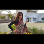 Payal Rohatgi Instagram - Pain changes people. Some become rude. Some become silent. #payalrohatgi #vocalforlocal