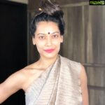 Payal Rohatgi Instagram - एक YouTube channel #News24*7 ने न्यूज़ चलाई है कि #SidarthRoyKapur जो #Uri picture के producer थे उन्होंने #ArnabGoswami के ख़िलाफ़ सारे बॉलीवुड के producers को इकठा किया था और उनसे FIR दर्ज करवाया था Arnab के ख़िलाफ़।अब Sidarth Roy जो मोदी जी के आजु बाज़ू घूमता है जब उसे बुलाया जाता है अब राष्ट्रवादी news channel head के साथ ऐसा षडियंतर रचता है। #SidarthRoyKapur की तीसरी बीवी है #VidyaBalan तो उसकी फ़िल्म भी जब release होगी तब आप याद रखना और यह Sidarth कि अगली production में भी याद रखना कि उसने क्या किया Arnab Goswami के साथ 🙏 #payalrohatgi