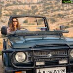 Payal Rohatgi Instagram - #AkshayKumar की फ़िल्म #Laxmi जो पहले #Laxmibomb थी वो सबसे ज़्यादा downloaded film है hotstar पर ??? यह कैसे हुआ ?? हूँ तो boycott कर रहे थे उस फ़िल्म को मगर लोगों ने उसे superhit बना दिया ?? यह जो boycott का trend चलाते हैं ना लोग वो इस trend से film को ओर publicity देते हैं।#SalmanKhan का शो #BiggBoss पर भी बहुत ड्रामा हुआ और आज सब उस शो पर जाकर शो को publicity दे रहे हैं। #Akshay की फ़िल्म को boycott करने का trend चलाया और वो सबसे ज़्यादा downloaded film बन गयी #DilBechara के बाद ??? यह तो ग़लत है। जब मुझे लोगों ने बोला की मैं Biggboss की review नहीं करूँ तो मैंने उसे माना जब कि मैं तो host और शो का मज़ाक़ उड़ा रही थी। मगर हिन्दु वादी लोग आप का ग़ैर इस्तेमाल किया जाता है आपसे boycott trend चलाकर जो उन्हें फ़ाईदा देता है 🙏 #payalrohatgi Jawai Jungle Safari