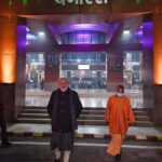 Payal Rohatgi Instagram - Shri Modi ji and Shri Yogi ji, I respect both of you for doing what u do for Hinduism. I also love development …….. provided there is less or NO corruption 👏 #PayalRohatgi Posted @withregram • @narendramodi Reviewing development works at Banaras Railway Station post midnight, 14th December.