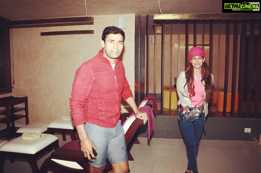 Payal Rohatgi Instagram - Thanks for the nice hospitality 🙏 Good property @hilltonehotel #MountAbu #payalrohatgi #sangramsingh Hotel Hilltone