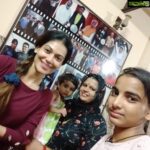 Payal Rohatgi Instagram - सुशांत के case के ऊपर मैं बहुत दिन से update नहीं दे पायी क्यूँकि ShivSena ने Kangana का office तोड़ा और उसके बाद Jaya Bachchan का ड्रामा शुरू हो गया। परंतु सुशांत case में CBI, AIIMS के doctors का report का wait कर रही है जो कल मिलेगी। उससे पता चलेगा कि क्या कोई poisoning हुई थी सुशांत की ? Homicide का angle बनता है ? क्यूँकि सुशांत June १३ से लोगों के सम्पर्क में नहीं था। Rhea जो सुशांत का पैसा handle करती थी उसके पास गाड़ी भी नहीं थी सुशांत से मिलने से पहले।शिवसेना ने corona के समय कंगना का office तोड़ना और लोगों को airport पर इकट्ठा करना सब एक साज़िश लगी। ध्यान भटकाने के लिए सुशांत मामले से। #AnandiDhawan करके एक लड़की सुशांत की दोस्त थी और Disha Salian की भी और वो कुछ दिनो से ग़ायब है। उसे क्यू नहीं अभी तक ढूँढा गया ?? Disha की मौत का क्या रहस्य है सुशांत की मौत से ??? Dr Kesri Chavda का बयान है कि सुशांत आत्माहत्या करने वाला इंसान नहीं था जब वो उससे deal करते थे। #SamuelHoakip जो सुशांत का दोस्त था और कर्मचारी उसने सुशांत को बेवक़ूफ़ बनाया pawna farmhouse वाले deal में क्यूँकि २६ लाख का एक साल का rent उसने दिया जबकि सुशांत को बोला की rent था दो साल का। ऐसे मतलबि लोग थे सुशांत की ज़िंदगी में। Rhea जो सुशांत के नशे में video बनाती थी वो उसे rehab क्यूँ नहीं ले गयी अगर वो इतना नशे के गिरफ़्त में था ??? मैं भी एक समय rehab में भरती हुई थी अपने आप को बचाने के लिए। rehab जाना कोई शर्म की बात नहीं 🙏 मगर Rhea उसे बचाना नहीं चाहती थी क्यूँकि उसके इरादे तो अलग थे जो जून १४ को सफल हो गए 🙏 #payalrohatgi