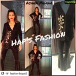 Payal Rohatgi Instagram - कितने घटिया लोग हैं जो सुशांत की मौत से TRP बढ़ाना चाहते हैं अपने YouTube का और career का ???? Liberals सच में pathetic हैं । Barkha की वो fake counsellor का समर्थन कर रही है Swara जो खुद Sonam Kapoor वाली फ़िल्म Veere-Di-Wedding की promotion के लिए पूरे हिंदुस्तान और devisthan को बदनाम कर रहे थे ???? वो लोग आज अपना flop career ठीक करने के लिए सुशांत की मौत को suicide का नाम दे रहे हैं 🙏 Swara का इतना कहना है कि Rajeev Masand जैसे घटिया आदमी को तूँ ही interview दे सकती थी सुशांत के मौत के बाद और अब वो सुशांत की body के photos को unethical बोलने वाली शुक्र कर उस इंसान का जिसने यह किया वरना सारी दुनिया सुशांत के मौत को suicide मान लेती क्यूँकि उनको वो circular निशान नहीं दिखाए जाते। वो निशान जो strangulation कि तरफ़ इशारा करते हैं ना कि hanging। Kangana को छोड़ो Hrithik भी तो personal score settle कर रहे हैं Tapsee के fan बनकर क्यूँकि यहाँ सब तो बहती गंगा में हाथ धो रहे हैं। Tanushree Dutta भी कहती है कि उसे Mumbai police पर विश्वास नहीं क्यूँकि उसकी investigation में भी उन्होंने ऐसा किया था। Cooper hospital भी Thackeray का है hospital हैं जहां शायद कुछ ग़लत हुआ है। मुंबई police किसको बचाना चाहती हो ??? #Repost @fashionhaps5 with @get_repost ・・・ Hap's Fashion @payalrohatgi Looking Stunning in @ashna.pahwaofficial #payalrohatgi #ashnapahwaofficial #beautifulqueen #picoftheday #fashion #ootd #celebstyle