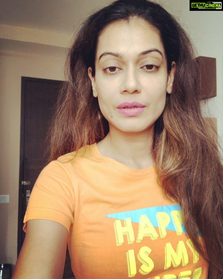 Payal Rohatgi Instagram - Coronavirus in my building 🙏 It doesn’t see religion but sees casualness🙏 #payalrohatgi