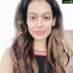 Payal Rohatgi Instagram - राम राम जी 🙏 एक कहानी है जो सब को सुनानी है, जलने वालों की रूह भी जलानी है, एक कहानी है जो सबको सुनानी है, इनकी भूक भी तो मेंने ही बुझानी है 😂 #carryminativideoback #PayalRohatgi