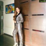 Payal Rohatgi Instagram - चलो आज बात करते हैं कांग्रिस की feminist के ऊपर जिसका नाम है #AlkaLamba 😜 यह एक divorcee है और हूँ यह इसलिए बता रहे हैं क्यूँकि Mohan Bhagwat जी ने कहा था कि कैसे आज कल भारत के अंदर divorce rate ज़्यादा बड़ रहा है क्यूँकि दोनो पति और पत्नी में ego ज़्यादा है। और यह सच आप feminists में ज़्यादा देखेंगे। Feminists या तो divorcee होते हैं या फिर टूटी हुई relationship के victims होते हैं 😂 Alka Lamba ने प्रधानमंत्री की फ़ोटो शेर करी जब वो RSS से जूड़े हुए होंगे और कहा की सभी भाजपा के नेता संघ के नाजायज़ औलाद हैं 🤔 परंतु इस divorcee feminist जायज़ औलाद क्यूँ नहीं दिखे 😛 जिसका जैसी सोच वो बाहर आ जाती है और जो नाजायज़ हरकतें करता है उसे नाजायज़ चीजें ही दिखती हैं 🤣 Swara, Dia, Swati Maliwal, Alka Lamba यह सब Divorcee और frustrated feminist के नाम है 🤪🤪 #payalrohatgi