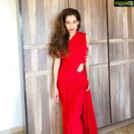 Payal Rohatgi Instagram - Nagaur, Rajasthan में एक गरीब इंसान ने ५०० रुपए की चोरी की शायद मगर उसके लिए media ने उसे Dalit आदमी के ऊपर अत्याचार की तरह promote किया और भाजपा के समर्थक ने उसे कांग्रिस को निशाना बनाने के लिए इस्तेमाल किया। परंतु इंसानियत सब भूल गए जहां एक गरीब भारतीय के private parts में petrol और screwdriver डाला गया😡 भारत के नेता वो मुस्लिम लोगों को भड़काते हैं उनमें से एक नाम #WarisPathan का है जो अपने भाषण में भारत के १५ क्रोर मुस्लिम लोगों को भड़का रहा है #azaadi के लिए १०० क्रोर हिन्दुओं से।यह वो आदमी है जो ShaheenBaug model का समर्थक है जहां छोटे बच्चों का use किया जाता है प्रधानमंत्री को गाली देने के लिए 🙏 साथ में Dalit नेता #DilipMandal #UditRaj #JigneshMevani सब शांत थे यह Nagaur घटना पर क्यूँकि यह एक कांग्रिस state में हुआ था। अगर यह घटना भाजपा के प्रदेश में होती तो सब मैदान में आ जाते 🙏 #payalrohatgi