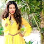 Payal Rohatgi Instagram - Owaisi जैसा अनपड barrister हमने पहली बार देखा जो कहता है कि भारत का संविधान Nehru-Liyaqat pact द्वारा बनाया गया 🤪 Moron तेरी जिहादी सोच हमें पता चल गयी #ShaheenBaugModel द्वारा क्यूँकि तू वो कर रहा है जो Jinnah कर चुका। कोई भी विदेशी मुस्लिम चाहे Rohingya क्यूँ ना हो को CAA द्वारा भारतीय नागरिकता नहीं मिल सकती क्योंकि मुस्लिम ने Jinnah के नेतृत्व में हिंदुस्तान का बँटवारा करवाया। भारतीय मुस्लिम तुम यह Owaisi जैसे नेताओ के चक्कर में Pakistan के Muslims ओर Rohingya को भारत में क्यूँ घुसाना चाहते हो ???? CAA भारत के मूसलीमस को कुछ नहीं करता और भारत के Muslims को अपनी वफ़ादारी भारत के प्रति रखनी चाहिए।पाकिस्तान ने वहाँ के हिंदू और सिख के साथ जो अत्याचार किया वो पूरे विश्व को दिखता है। Hindu ने कभी अलग देश की माँग नहीं की थी परंतु जो फँस गए Pakistan में उनका क्या दोष ?? Owaisi जैसे नए ओर देश द्रोही मुस्लिम नेता उभर रहे हैं जैसे Sharjeel Imam, Ladeeda Farzana, Aasif Mujtaba जो खुले आम कैश्मीर के Article 370 के निकालने के ख़िलाफ़ बोलते हैं। आज इन सब की Gazwa-e-Hind वाली मानसिकता बाहर आ गयी #ShaheenBaugModel से 🙏 #payalrohatgi