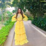 Payal Rohatgi Instagram - विश्व में जब भी कोई देश विदेशी शासन से आज़ाद हुआ उसने अपना राष्ट्र इतिहास लिखा।इसका जीता जागता उदाहरण #Hongkong देश है जो Sep 1997 में अंगरेजो के चूँगल से स्वतंत्र हुआ।उसने २ महीने तक इतिहास पठान बंदकर, अपना सही इतिहास लागू किया🙏 भारत के #Tanaji एक झलक थी हमारे अनेक heroes की 🙏 #payalrohatgi