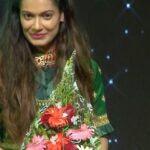 Payal Rohatgi Instagram - Ram Ram ji 🙏 प्यारे liberals जो महात्मा गांधी की हर बात मानते हैं उनके लिए हम कहना चाहते हैं कि गांधी जी कहते थे #हिंदुत्व यानि सत्य की सतत खोज।अविरत चलने वाली सत्य की खोज का नाम है #हिंदुत्व 🙏 #payalrohatgi #HinduRashtra @bodhitreejaipur_official @kundanheritage