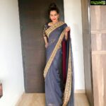 Payal Rohatgi Instagram - बॉलीवुड के बंदर भूल जाते हैं कि social media का ज़माना है और सब को सब दिख रहा है। #AamirKhan साहब #Netanyahu से नहीं मिलते जो Israel के प्रधान मंत्री है परंतु Turkey के President #Erdogan से मिलते हैं जो कश्मीर में Article 370 के ख़िलाफ़ था 🙏 #SonamKapoor एक सच में dumb औरत है जो PETA India के tweet से सहमति रखती है कि horses को baraat में use नहीं करना चाहिए क्यूँकि horses को आवाज़ से तकलीफ़ होती है परंतु dumb औरत जो NON-Veg खाती है वो तो जानवर को मार कर खाती है 🤪 MEAT कोई पेड़ पर नहीं उगता Sonam Aunty 🤣🤣 उसी तरह Richa Chadda जो अपने Islamist BF से निकाह कर रही है उसे भी horses की चिंता है 🤣 यह लोग को जानवर को मारकर उसका MEAT खाना cruel नहीं लगता मगर सनातन धर्म की बारात में आवाज़ से horses को तकलीफ़ हो वो cruel लगता है 🤪🤪 Deepika Padukone ने फ़िल्म 83 में Kapil Dev की पत्नी का किरदार खेला है और वो समझती है कि हर भारतीय नारी जो अपने पति के सपनो को अपने सपनो से ज़्यादा तवजूव देती है वो सराहनीय है 🧐 परंतु Feminists तो इसे Regressive कहेंगे क्यूँकि उनको RSS chief की बात समझ नहीं पड़ी की western education से भारतीय संस्कृति से दूर पति/पत्नी में divorce अहंकार की वजह से बड़ रहा है 🙄 उदाहरण Delhi Commission की नेता Swati Mahiwal का हाल में ही divorce हुआ जो अपने आप को feminist कहती है 🤪🤪🤪