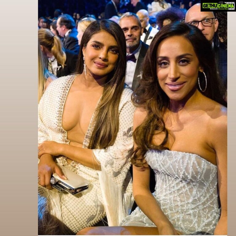 Payal Rohatgi Instagram - No I am Not jealous😉 But Everyone can’t be @jlo 😉 This is BAD styling and UNFIT body at display 🤭 Sad that desperation makes even Miss World do this for attention 🙏 @bombaytimes is doing crap by saying it’s cool 😎 They have #medianet 🤔