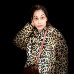 Payal Rohatgi Instagram - क्या हम system पर सवाल उठाते हैं जो system Dr. बनाता हैं उन विद्यार्थियों को, degree देता हैं उन विद्यार्थियों reservation quota के आधार पर ना कि उनके merit के आधार पर। वो system को question करना बहुत ज़रूरी है। करोना में हमने अनगिनत उधाहरण देखे है medical negligence के चाहे वो doctors द्वारा किए गए हो, hospitals द्वारा या nurses द्वारा। मगर मेरा सवाल है कि वो विध्यार्थी जो Dr. बनता है न कि अपनी क़ाबिलीयत के अनुसार बल्कि अपने reservation कोटा के अनुसार वो Dr. से होने वाली गलती के लिए हम system को ज़िम्मेदार क्यूँ नहीं मानते ?? #payalrohatgi
