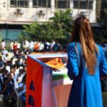 Payal Rohatgi Instagram - Bharat हिंदुओं का देश है यह RSS के सरसंचालक मोहन भागवत जी ने कहा एक event में जो सच है।उन्होंने कहा यह भूमि पर सबके पूर्वज हिंदू ही थे। यह सत्य है।सबकी मातृभूमि भारत है। उन्होंने Israel का उदाहरण दिया की कैसे उन्हें उनकी मातृभूमि से दूर करने का प्रयास किया जा रहा था परंतु Israeli लोगों को वह प्रस्ताव स्वीकार नहीं था क्यूँकि वह भी अपने आप को भारत की मिट्टी से निकले हुए मानते है।RSS भारत के सविधान को मानता है और यह हम इतना स्पष्ट तरीक़े से कह रहे हैं क्यूँकि कुछ दिनो से खबर आ रही है कि कैसे RSS भारत के सविधान को बदलेगा जो FAKE खबर है। पारसी लोगों का अवेस्था ग्रंथ है वेदकलिन समय से जहां भारत को #हिंदूकल पुकारा जाता है। यह हिंदू भूमि होने के कारण पुण्य भूमि है।गांधी जी भी कहते थे हिंदुत्व या नि सत्य की खोज।हमारे ऋषि मुनियोने लोक कल्याण की कामना से जो तप किया, परिश्रम किया मेहनत की उनके तप के कारण यह राष्ट्र उत्पन्न हुआ। आज़ादी मिलने के बाद ‘सत्यमेव जयते’ देश का घोष वाक्य बना।हमारे तिरंगे में जो चक्र है वो धर्म का चक्र है। भारत हिंदू राष्ट्र है।वह हमारे ज्ञान का नाम है, हमारे ज्ञान की साधना का नाम है, सत्य का नाम है। #payalrohatgi @raysofsunjaipur