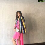 Payal Rohatgi Instagram - Sanjay Raut ShivSena से हैं और उन्होंने एक बयान दिया कि कैसे Indira Gandhi जी के सम्बंध थे underworld के करीम लाला के साथ और कैसे Dawood Ibrahim मुंबई का police commissioner कौन होगा वो फ़ैसला लेती थी 🤔 अब यह सुनकर कांग्रिस को Sanjay Raut के ऊपर FIR दर्ज करनी चाहिए थी परंतु उनको उनकी सुनी अनसुनी माफ़ी पर माफ़ कर दिया कांग्रिस वालों ने 😂 अब यह देखकर मुझे तो बहुत आश्चर्य हुआ क्यूँकि यही कांग्रिस ने मुझे ३० घंटो के लिए जेल भिजवाया Motilal Nehru के video के लिए 🙏 Shashi Tharoor वो protest में जाते हैं जहां fascism विचारधारा को promote किया जाता है जो सिर्फ़ अल्लाह को मानती है ना कि कोई दूसरे भगवान को। यह ग़लत है क्यूँकि CAA की आड़ में fascism की विचारधारा को बढ़ावा दिया जा रहा है। कांग्रिस हर वक्त यह कहती है की भाजपा मुस्लिम के ख़िलाफ़ है परंतु भाजपा ने तो पाकिस्तान से भी भारतीय मुस्लिम जैसे Hamid Ansari और Uzma को मदद की है। BJP मुस्लिम के ख़िलाफ़ नहीं परंतु कांग्रिस ज़रूर हिंदुओं के ख़िलाफ़ है 🙏 #payalrohatgi
