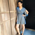 Payal Rohatgi Instagram - मैं यहाँ पर #JayaBachchan जी के statement के समर्थन में हु जो उन्होंने parliament मैं दिया Priyanka Reddy दुर्घटना के ऊपर। हमारे देश के अंदर बलात्कार के ऊपर राजनीति होती है और अगर दोषी एक समुदाय का है तो उस घटना को दबाने की कोशिश की जाती है।मैं हिंदू होने पर गर्व महसूस करती हु और इसलिए हिंदू बहनो और भाईओ पर होने वाले दुष्कर्म पर आवाज़ उठाती हु। रही बात congress की वहाँ का कोई नेता Adhir Rajan Chawdhary हमारे देश के आदरणीय प्रधान मंत्री को घुसपेट कहता है अभिव्यती की आज़ादी के अंदर और में Motilal Nehru की personal ज़िंदगी के एक writeup को पड़ नहीं सकती 🤣 यह है इनका दोगलापन 🙏